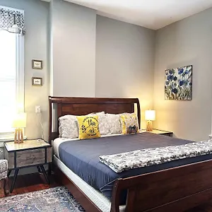G4 King Bed Location Museums Free Parking , Richmond United States